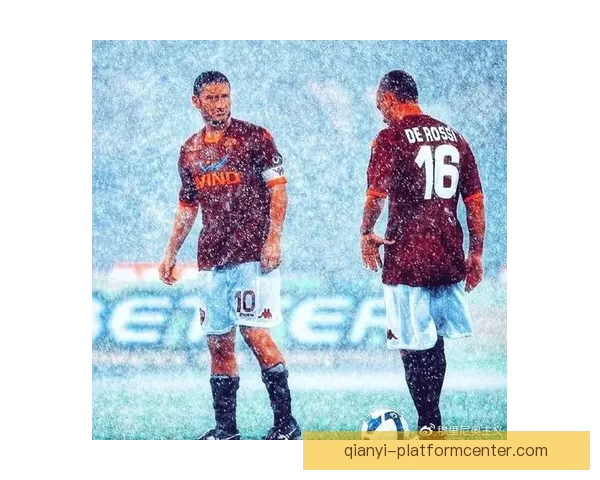 斯帕莱蒂称德罗西为足球之子之一并表示国家队仍需他的存在